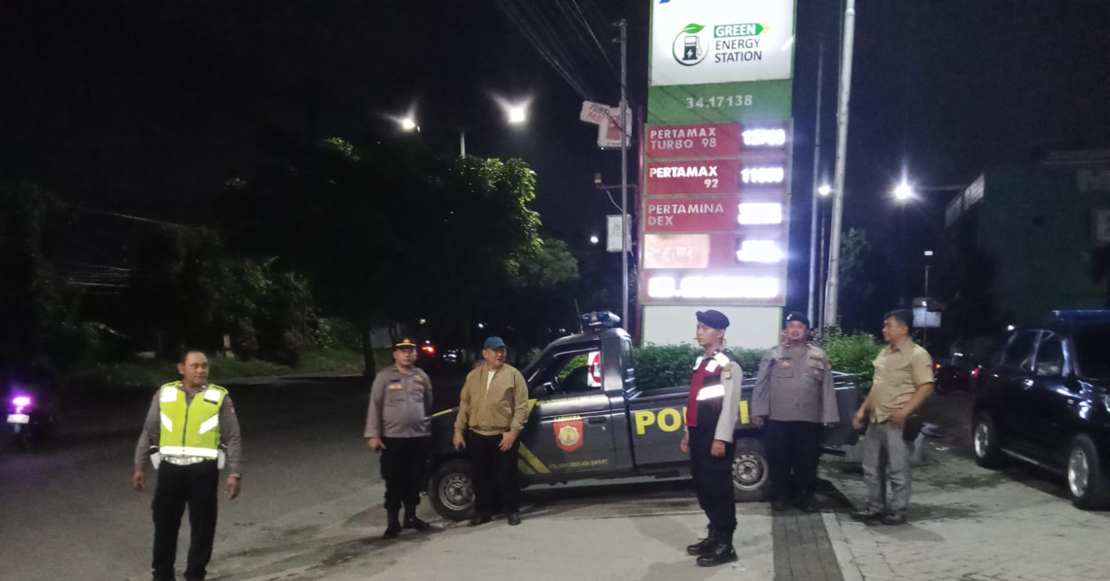 Cegah Aksi Tawuran Polsek Bekasi Barat Patroli Malam Pertama Ramadhan